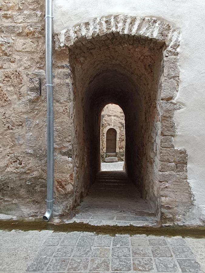 La Maison De La Traverse Saint-Guilhem-le-Desert Zewnętrze zdjęcie