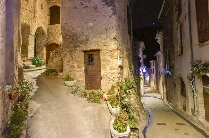 La Maison De La Traverse Saint-Guilhem-le-Desert Zewnętrze zdjęcie
